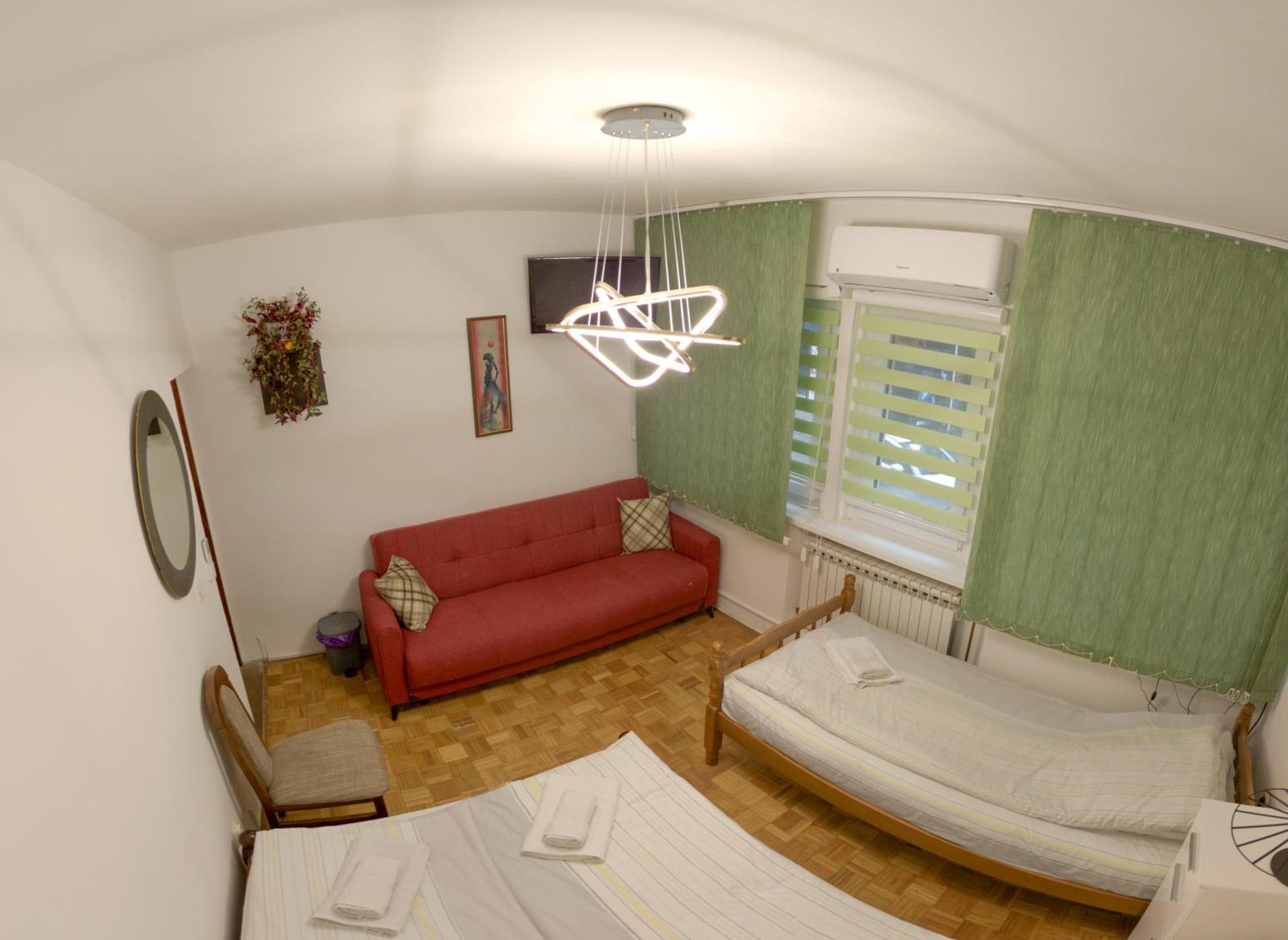 Apartment Pink Houdini